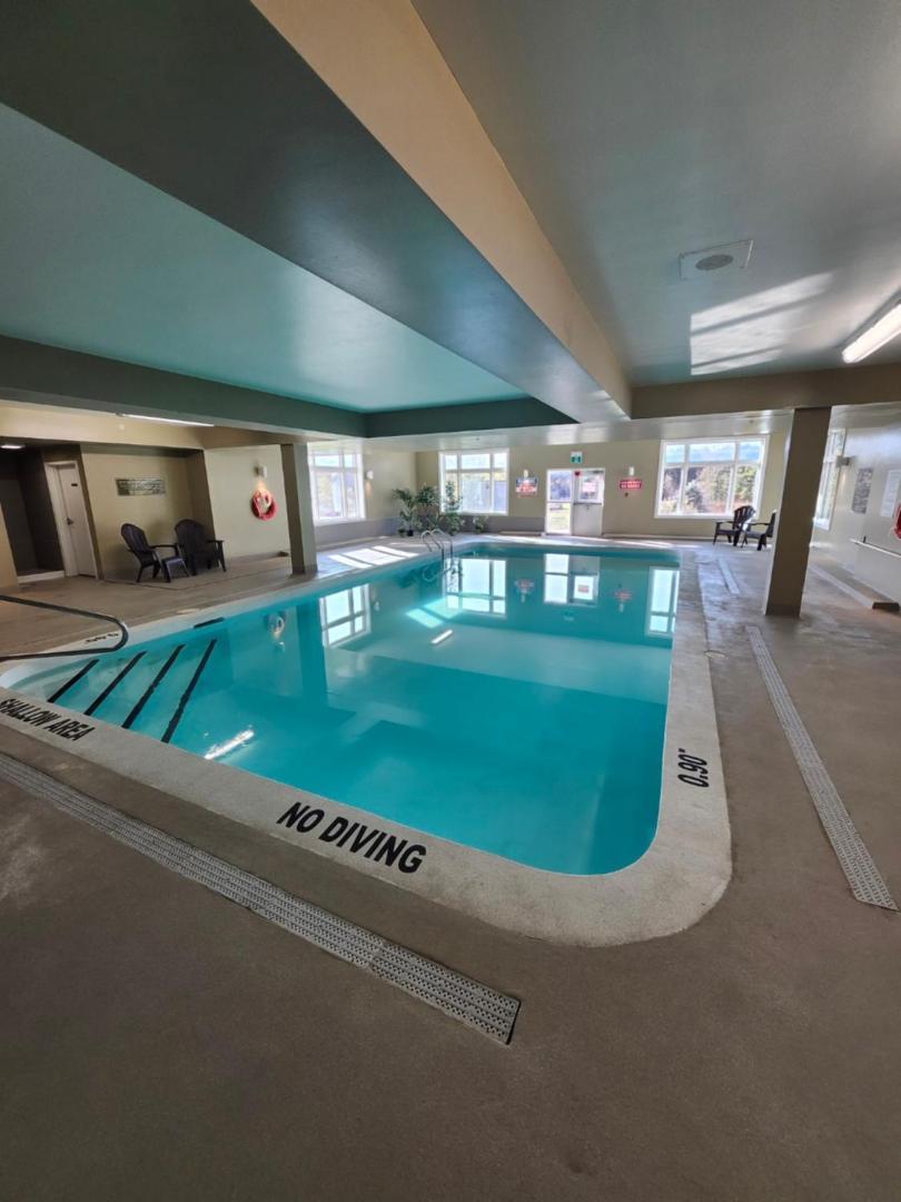 Days Inn By Wyndham Orillia Exteriör bild